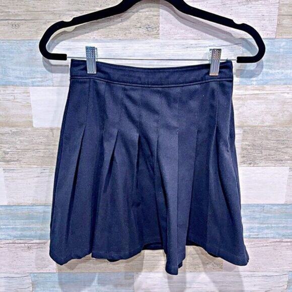 HOLLISTER Ultra High Rise Pleated Mini Skirt Black School Girl Womens XS - Picture 1 of 4